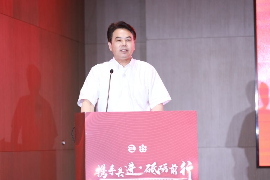 16273706843017691GpZ.jpg 7I1A2485.JPG