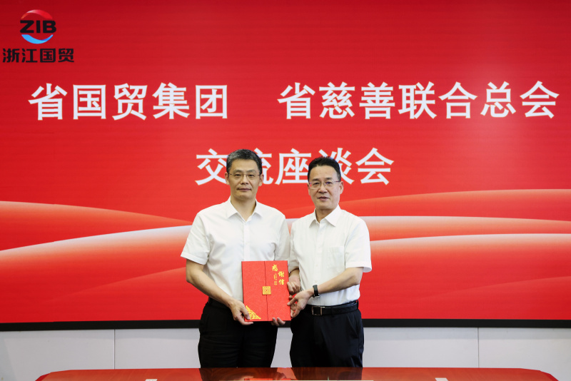 1749784599981085ASPb.jpg 701A0381.JPG