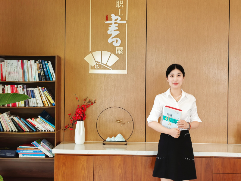 1753693457176564mpVN.jpg 優秀共產黨員—胡超超.jpg